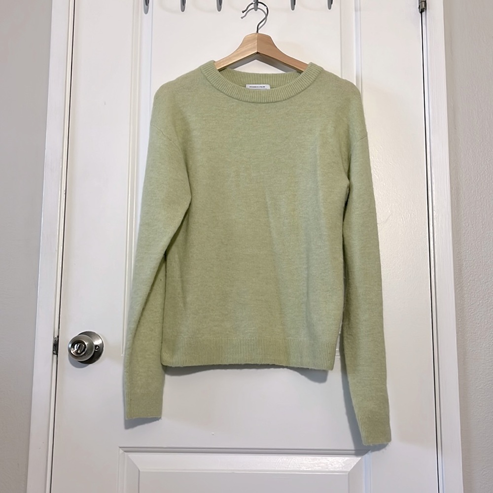 Pastel green French sweater